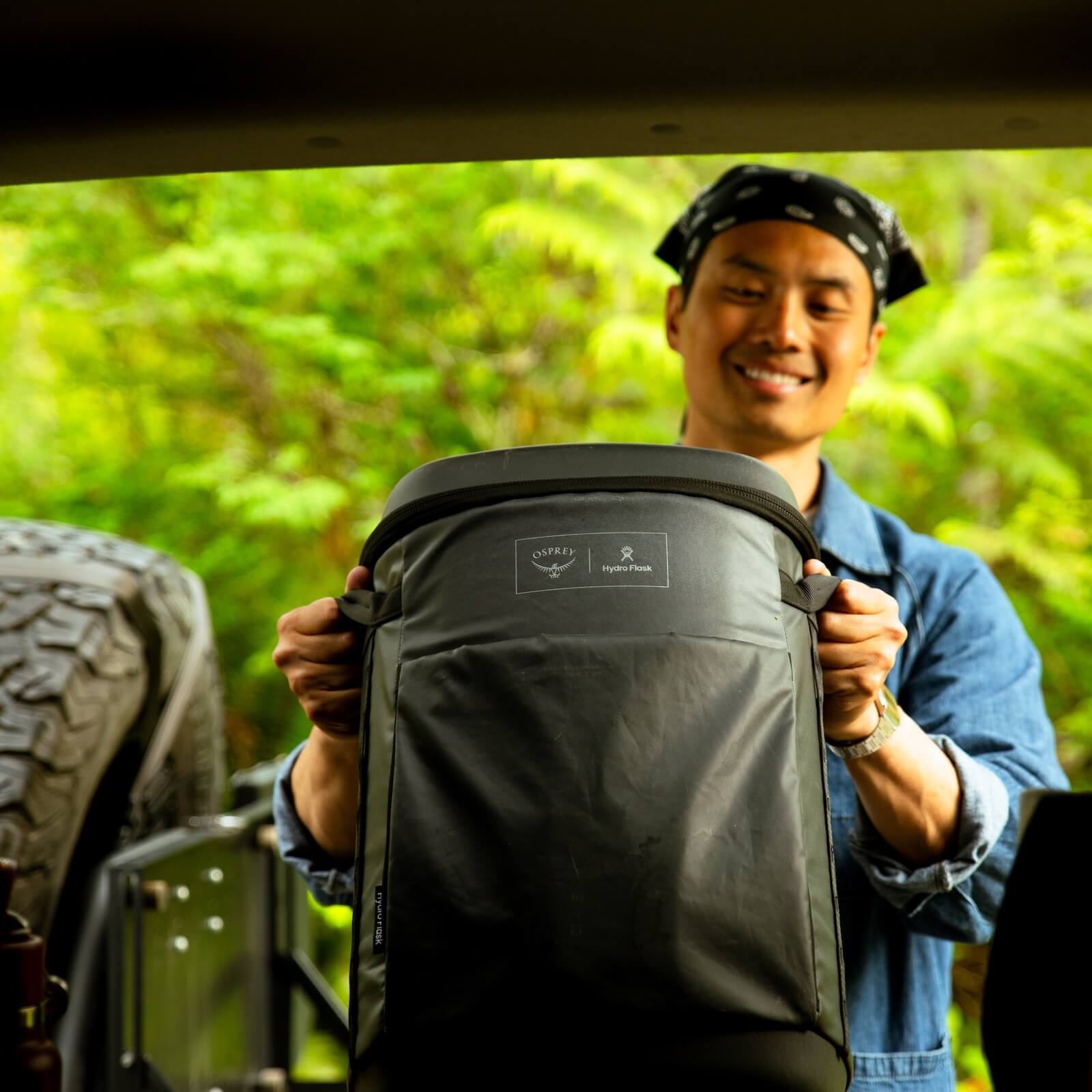 Osprey x Hydro Flask 22 L Backpack Cooler - Image 5