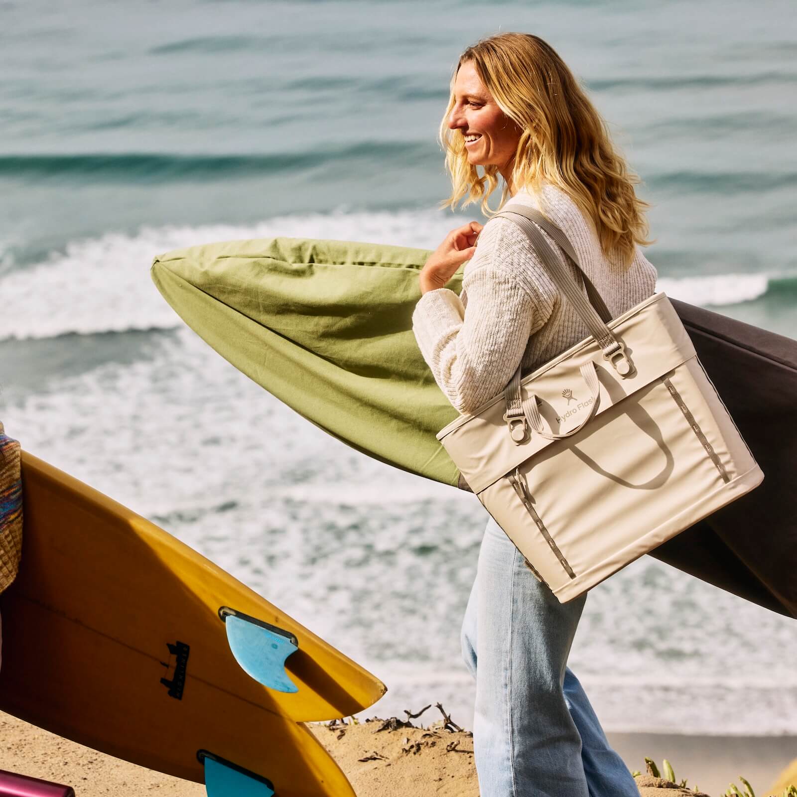 Carryout Soft Cooler Tote 20 L - Image 3